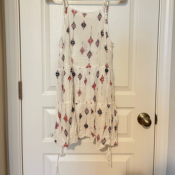 Forever 21 Tops - Forever 21 Long Woven Top. Size M